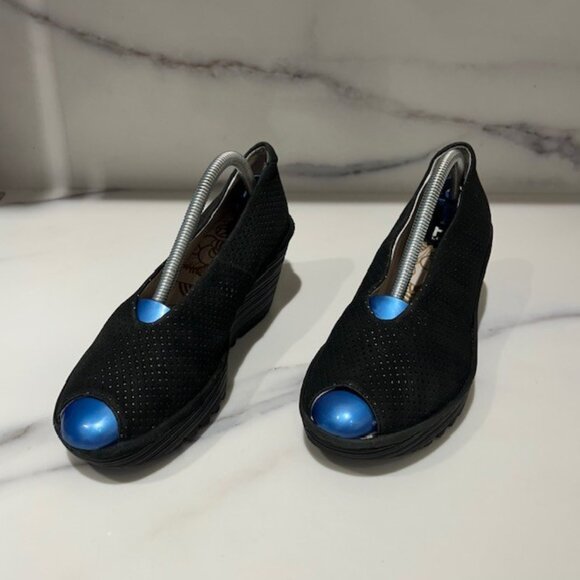 Ladies FLY Shoes - Picture 1 of 6